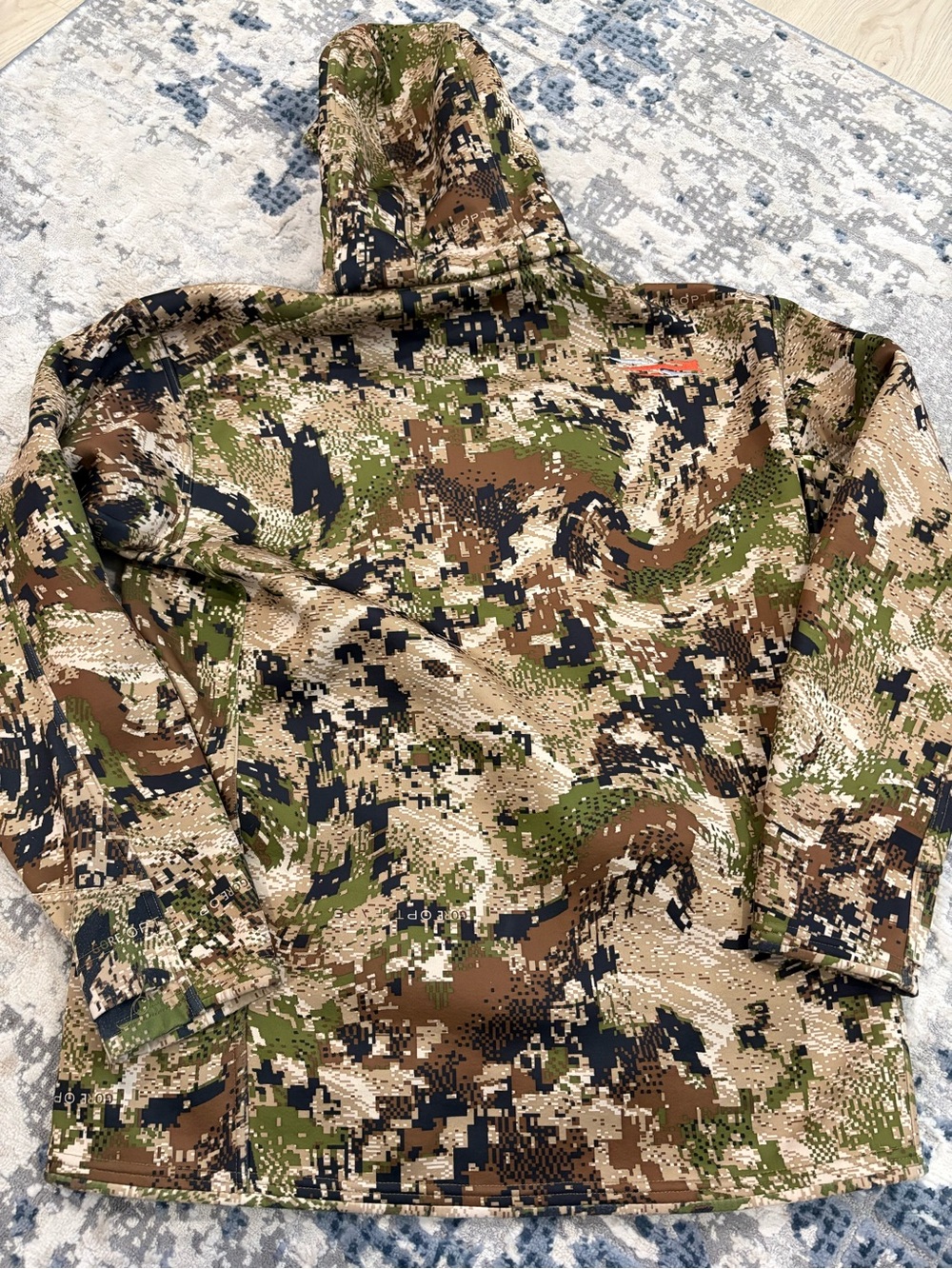 Men’s Traverse Hoody size Large - Picture 3 of 3